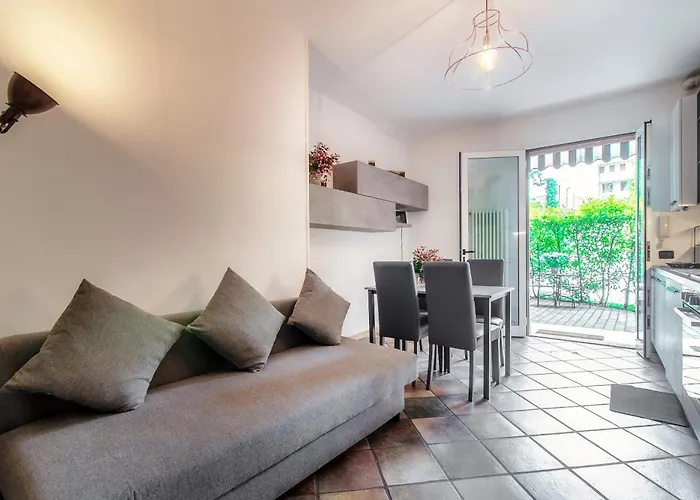 Annalisa - Downtown * קומו