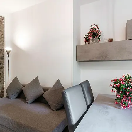 Annalisa - Downtown Apartment